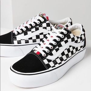 platform checkered vans